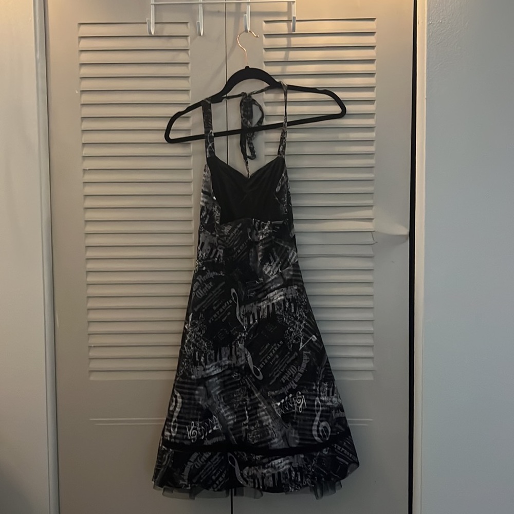 Hot Topic Music Note Dress - Picture 2 of 4